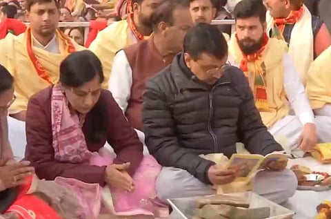 டெல்லி பாலாஜி கோயில் சுந்தரகாண்ட பாராயண நிகழ்வில் முதல்வர் அரவிந்த் கேஜ்ரிவால் பங்கேற்பு