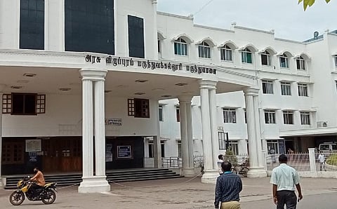 விழுப்புரம் அரசு மருத்துவமனையில் உயிரிழந்த பிளஸ் டூ மாணவி உயிரிழப்பு: காவல் நிலையத்தில் புகார்