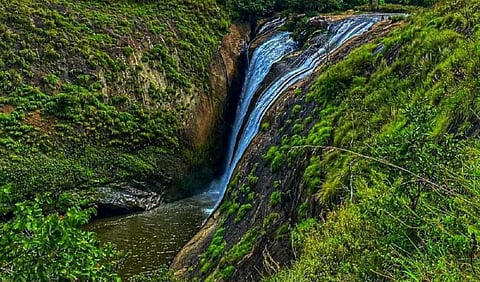 அஞ்சு வீடு அருவி