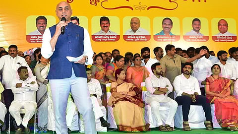 கல்லா ஜெயதேவ்