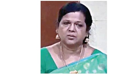 கல்லூரி முதல்வர் கீதா