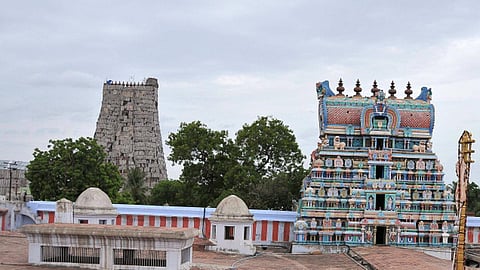ஸ்ரீவில்லிபுத்தூர் ஆண்டாள் கோயிலில் பழைய கொடிமரங்கள் மாயம்