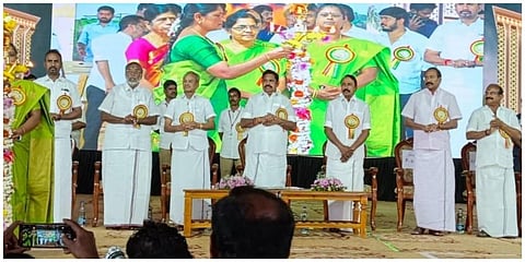 அரூரில் நடந்த கொங்கு பல்நோக்குப் பயிற்சி மையத்தினை முன்னாள் முதல்வர் பழனிசாமி திறந்து வைத்தார்.