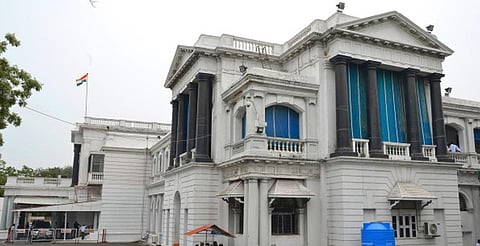 26+ ஆண்டுகள் சிறை தண்டனை அனுபவிக்கும் 12 ஆயுள் தண்டனை கைதிகள் விடுதலை: தமிழக அரசு உத்தரவு