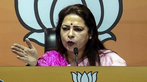 அமலாக்கத் துறை விசாரணைக்கு ஆஜராகாமல் கேஜ்ரிவால் ஓடி ஒளிவது ஏன்? - மத்திய அமைச்சர் மீனாட்சி லெகி கேள்வி