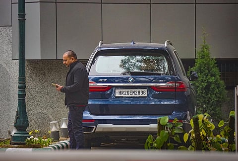 ஹேமந்த் சோரன் வீட்டில் கைப்பற்றப்பட்ட பிஎம்டபிள்யூ கார் குறித்து காங். எம்.பி.யிடம் விசாரணை