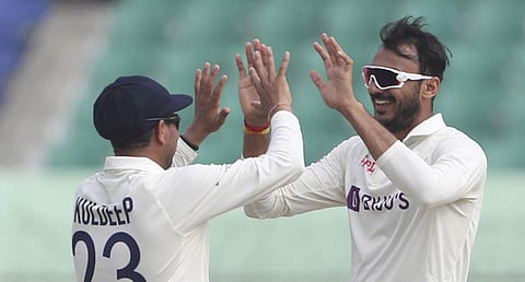 ராஜ்கோட் டெஸ்ட் | அக்சர் படேல் vs குல்தீப் யாதவ் - செலக்ஷனில் யாருக்கு அதிக வாய்ப்பு?