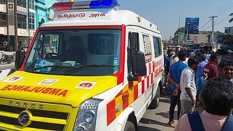 தருமபுரி அருகே மரத்தில் இருந்து தவறி விழுந்த தொழிலாளி உயிரிழப்பு