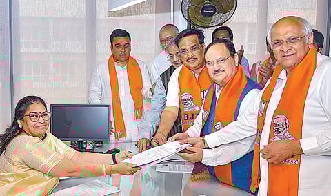 ஜே.பி.நட்டா உட்பட 4 பேர் வேட்புமனு தாக்கல்