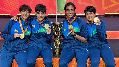 ஆசிய பாட்மிண்டன் விளையாட்டு: தாய்லாந்தை வீழ்த்தி இந்திய மகளிர் அணி சாம்பியன்