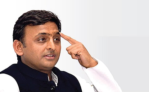 மோசடியாக தேர்தலில் வெற்றி பெறும் பாஜக: அகிலேஷ் யாதவ் விமர்சனம்