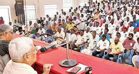 படம்: நா.தங்கரத்தினம்