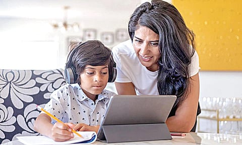 புரியாத மொழியில் கற்றுக்கொள்வது எப்படி?