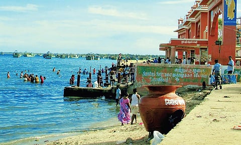 டிங்குவிடம் கேளுங்கள்: ராமேஸ்வரம் கடலில் ஏன் அலைகள் இல்லை?