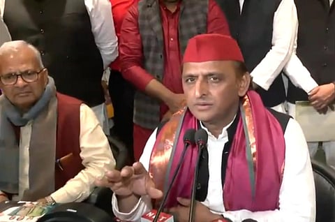 “80 தொகுதிகளிலும் தோற்கடிப்பீர்; பாஜகவை அகற்றுவீர்” - உ.பி.யில் அகிலேஷ் முன்வைக்கும் முழக்கம்