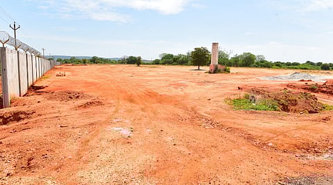 எய்ம்ஸ் கட்டுமான பணிகளுக்காக மதுரை தோப்பூரில் ஒதுக்கப்பட்ட இடம். | படங்கள்: எஸ்.கிருஷ்ணமூர்த்தி