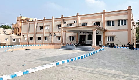 குரோம்பேட்டையில் உள்ள தாம்பரம் அரசு மருத்துவமனையில் `சீமாங்க்' மையத்துக்காக, ரூ.6 கோடி செலவில் கூடுதலாக கட்டப்பட்டுள்ள புதிய கட்டிடம் .