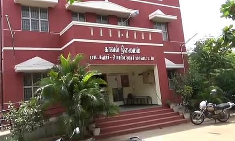 ஜெயலலிதா பிறந்த நாள் விழாவில் பங்கேற்ற எஸ்.ஐ. பணியிடை நீக்கம்