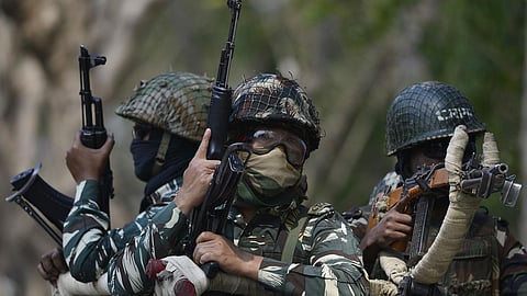 மணிப்பூரில் ராணுவ அதிகாரி கடத்தல்: தேடுதல் பணி தீவிரம்