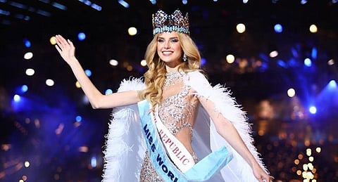 71வது உலக அழகி பட்டத்தை வென்ற செக் குடியரசு பெண்!