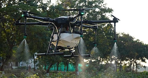 விவசாயிகளுக்கு பயன்படும் வகையில் 446 ட்ரோன்கள்; 500 பேருக்கு பயிற்சி: மத்திய அரசுடன் இணைந்து கருடா ஏரோஸ்பேஸ் வழங்கல்