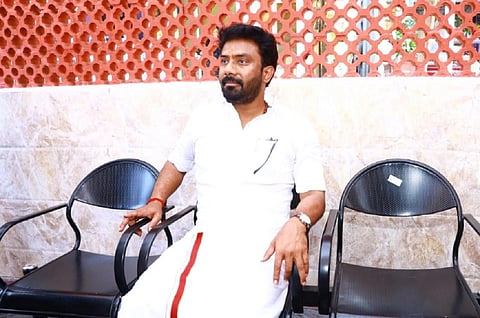 ஓபிஎஸ் மகன் ரவீந்திரநாத் குமார் | கோப்புப் படம்.