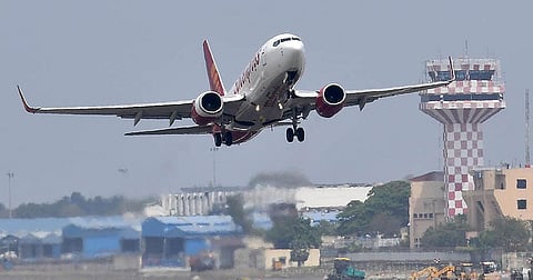 தொழில்நுட்ப கோளாறு ஏற்பட்டதால் சென்னை - பாரிஸ் விமானம் 5 மணி நேரம் தாமதம்