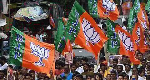 பாஜகவுக்கு தாமரை சின்னம் ஒதுக்கீட்டுக்கு எதிரான வழக்கை தள்ளுபடி செய்தது சென்னை உயர் நீதிமன்றம்