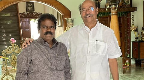 பாமக நிறுவனர் ராமதாஸுடன் இயக்குநர் தங்கர் பச்சான்