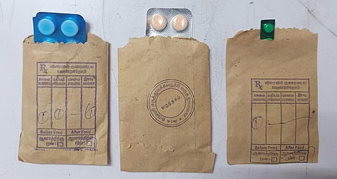 ‘இந்து தமிழ் திசை’ செய்தி எதிரொலி: அரசு மருத்துவமனையில் உறைகளில் வழங்கப்படும் மாத்திரைகள் @ தருமபுரி