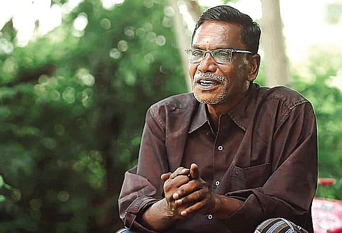 வாழ்ந்தவர்களுக்குப் பூவுண்டு நீருண்டு