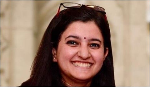 லண்டனில் லாரி மோதி உயிரிழந்த இந்திய மாணவி.