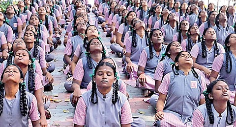 10-ம் வகுப்பு பொதுத் தேர்வு தமிழ் பாட வினாத்தாள் எளிது