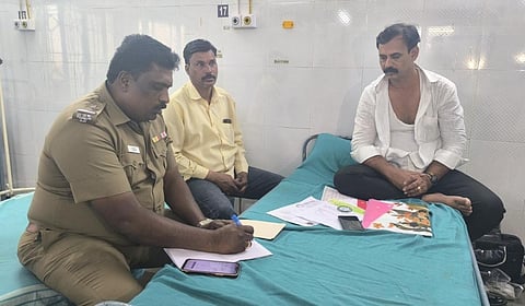 நாம் தமிழர் கட்சியினர் தாக்கியதாக பாரதிய மக்கள் ஐக்கிய கட்சி வேட்பாளர் மருத்துவமனையில் அனுமதி