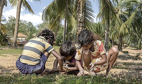 இருள் நீக்கும் பள்ளிக்கூடங்கள்!
