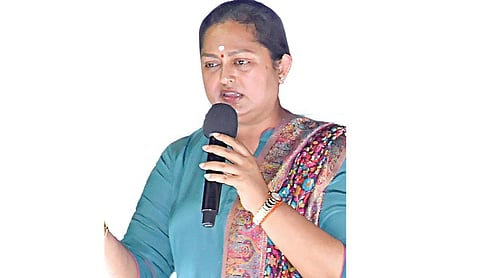 ‘திமுகவுக்கும், பாஜகவுக்கும் பெரிய வித்தியாசம் இல்லை’ - நடிகை விந்தியா