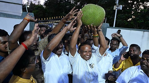 ராமநாதபுரம் படையெடுக்கும் ஓபிஎஸ் அணி நிர்வாகிகளால் பாஜக கூட்டணியில் அதிருப்தி?!