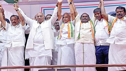 “மோடியின் கியாரண்டி போலி கியாரண்டி; காங்கிரஸின் கியாரண்டி பக்கா கியாரண்டி” - கார்கே