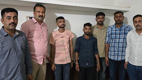 சல்மான் கான் வீட்டுக்கு வெளியே துப்பாக்கிச் சூடு: 2 இளைஞர்களை கைது செய்தது மும்பை போலீஸ்