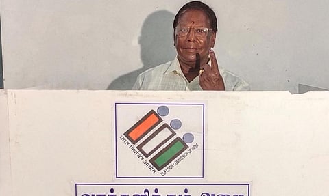 “பாஜகவிடம் பண பலம்... எங்களிடம் மக்கள் பலம்!” - வாக்களித்த நாராயணசாமி கருத்து