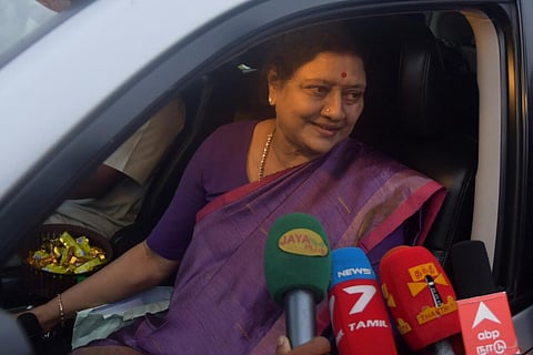 “எங்களுள் உள்ளவர்கள் திருந்த ஒரு வாய்ப்பு” - வாக்களித்த பின்பு சசிகலா நம்பிக்கை