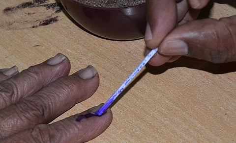 `சர்கார்’ திரைப்பட காட்சி போன்று லண்டனில் இருந்து வந்த வாக்காளருக்கு அதிர்ச்சி