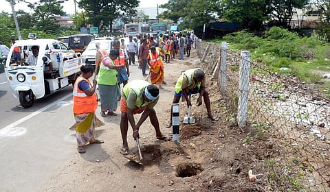 மே தினம்: தமிழக தலைவர்கள் வாழ்த்து