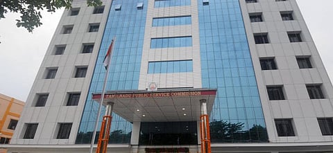 18 மாவட்ட கல்வி அலுவலர்களின் பணி நியமனம் ரத்து: சென்னை உயர் நீதிமன்றம் உத்தரவு