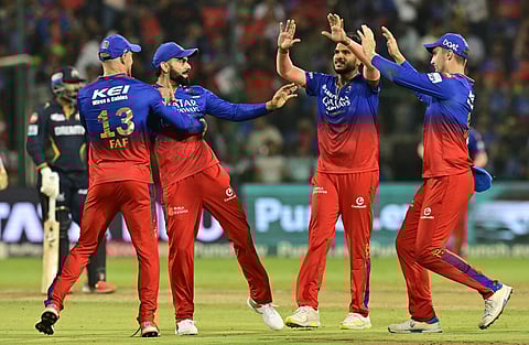 1,2,6... குஜராத்தை 147 ரன்களில் சுருட்டிய ஆர்சிபி @ ஐபிஎல்