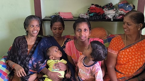 தந்தையை இழந்த பின் தாயை பராமரித்து வந்த மாணவி கோகிலா 4 பாடங்களில் 100-க்கு 100