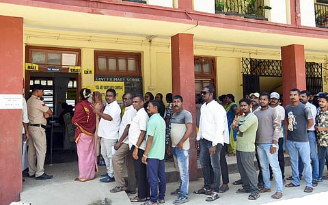 மக்களவைத் தேர்தல் | இரவு 8 மணி நிலவரப்படி 61.45% வாக்குப்பதிவு - அசாமில் அதிகம்