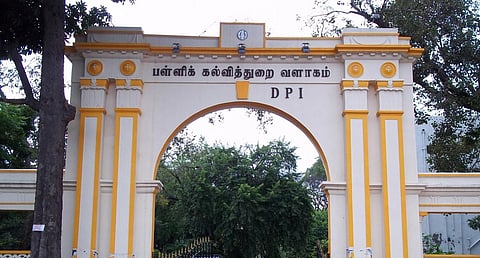 அரசுப் பள்ளி ஆசிரியர்களை அமைச்சு பணிகளை செய்ய வற்புறுத்த கூடாது: பள்ளி கல்வித் துறை உத்தரவு