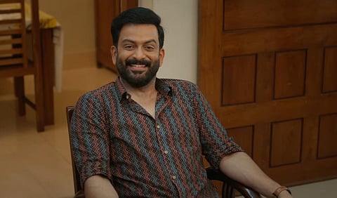 கலகலப்பும் கொண்டாட்டமும் - பிருத்விராஜின் ‘குருவாயூர் அம்பலநடையில்’ ட்ரெய்லர் எப்படி?