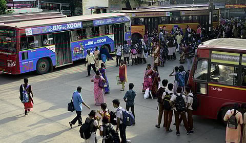 அரசு பேருந்துகளில் குழந்தைகள் பயணம்: நடத்துநர்களுக்கு புதிய அறிவுறுத்தல்